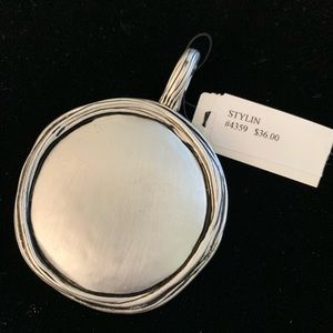 Premier Designs Necklace Enhancer